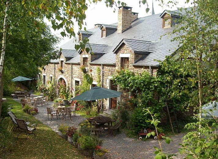 Bed And Breakfast B&B Le Clos De La Fontaine, Chéoux, Ardennen ...